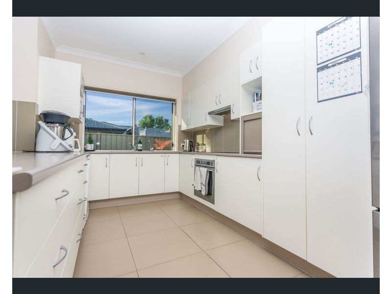 20 Mayfair Drive, Emerald QLD 4720