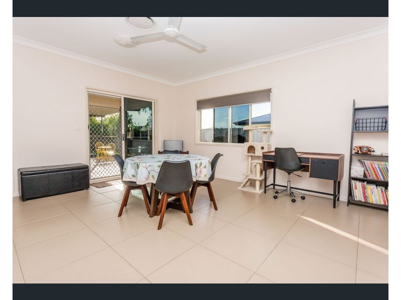 20 Mayfair Drive, Emerald QLD 4720