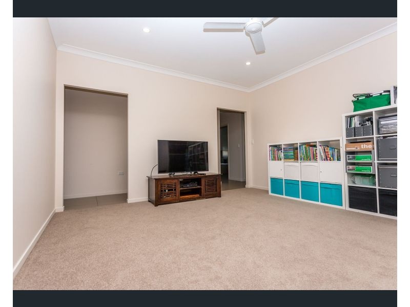 20 Mayfair Drive, Emerald QLD 4720