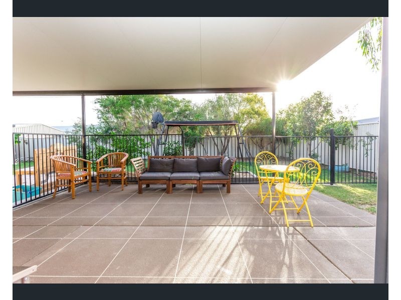 20 Mayfair Drive, Emerald QLD 4720