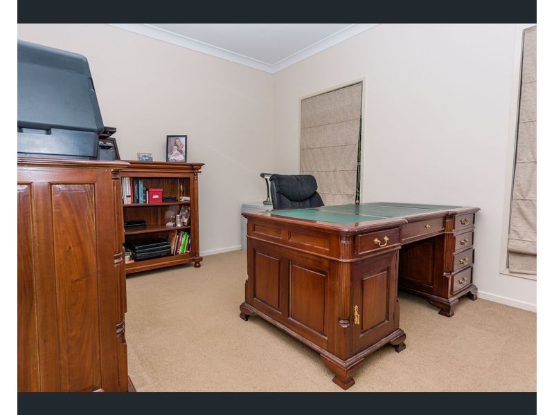 20 Mayfair Drive, Emerald QLD 4720