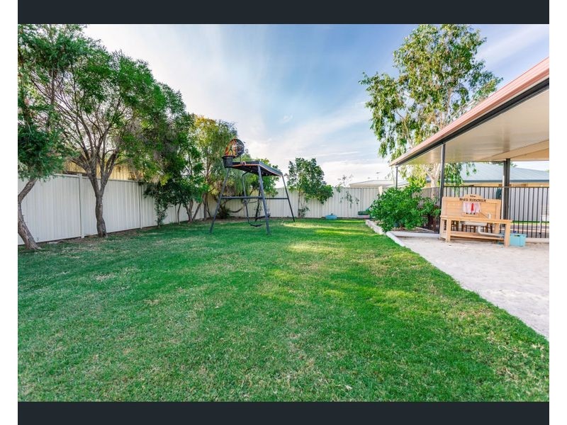 20 Mayfair Drive, Emerald QLD 4720