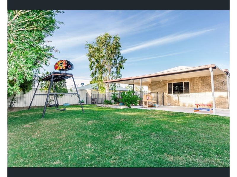 20 Mayfair Drive, Emerald QLD 4720