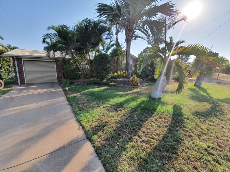 74 Park Avenue, Emerald QLD 4720