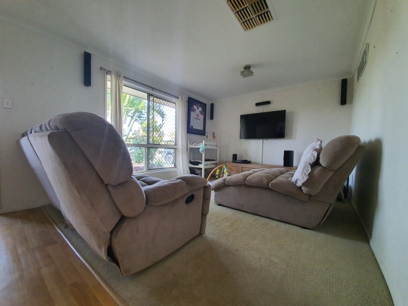 74 Park Avenue, Emerald QLD 4720