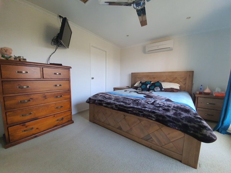 74 Park Avenue, Emerald QLD 4720