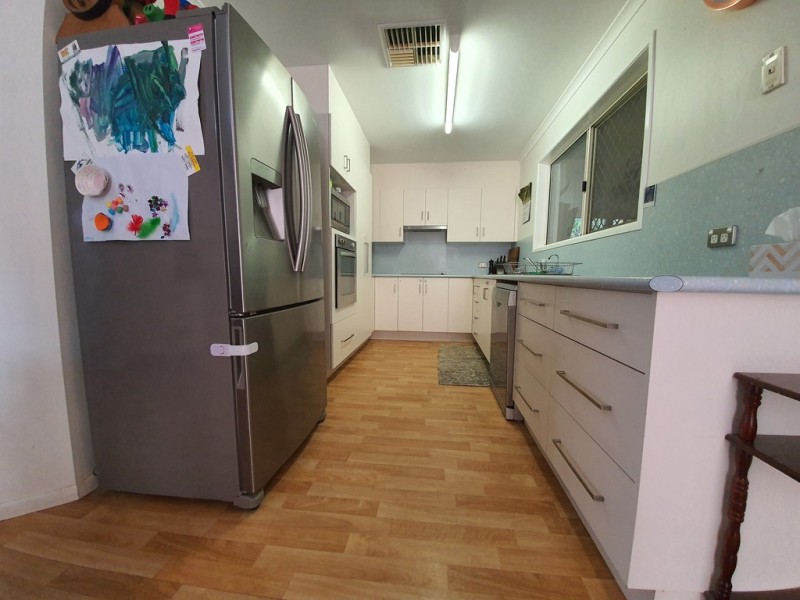 74 Park Avenue, Emerald QLD 4720