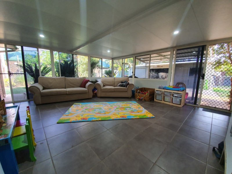 74 Park Avenue, Emerald QLD 4720