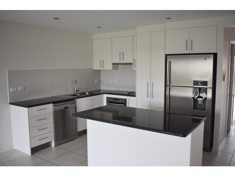 1/1 Calderwood Street, Emerald QLD 4720