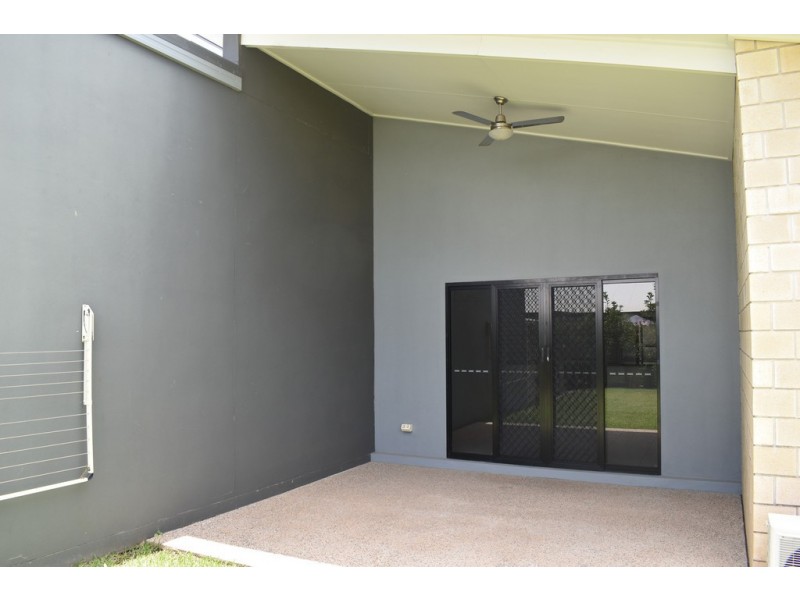 1/1 Calderwood Street, Emerald QLD 4720