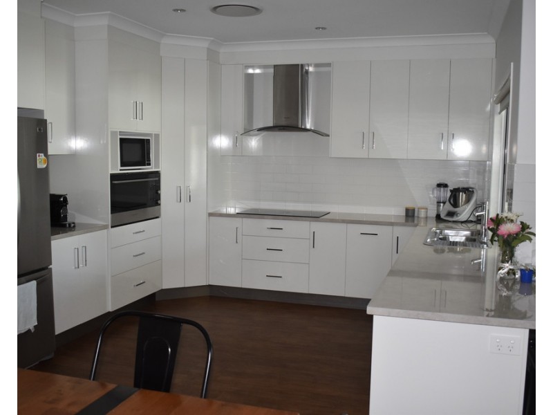 17 Longford, Emerald QLD 4720