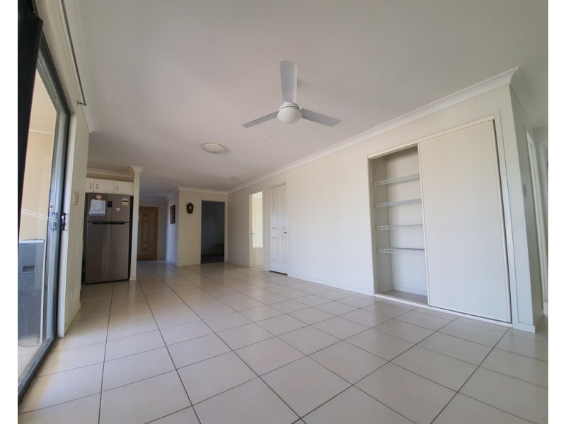 9 Rogers Street, Emerald QLD 4720