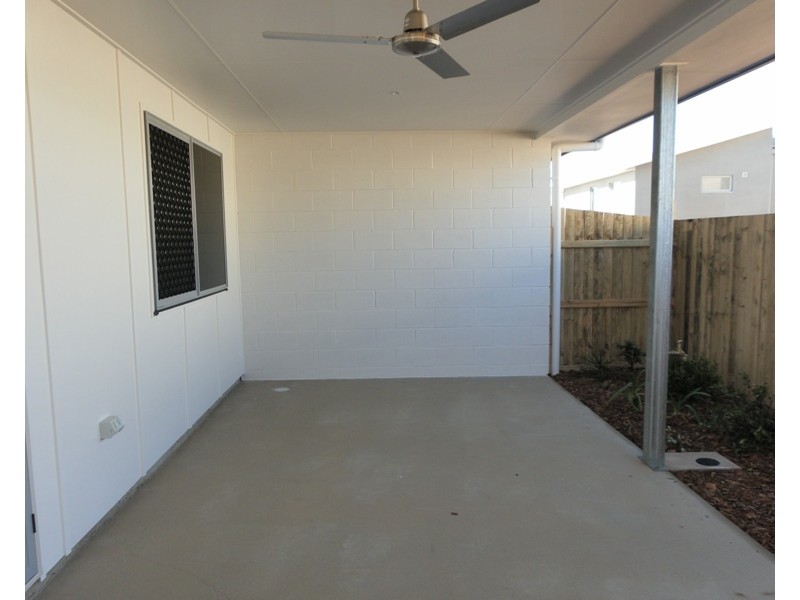 7 Willow Rise 15 Roberts St, Emerald QLD 4720