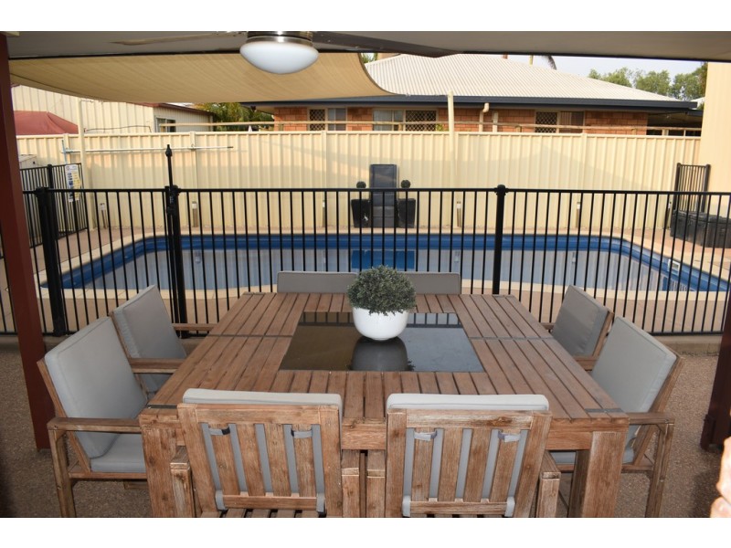 3 Kaitlyn Place, Emerald QLD 4720