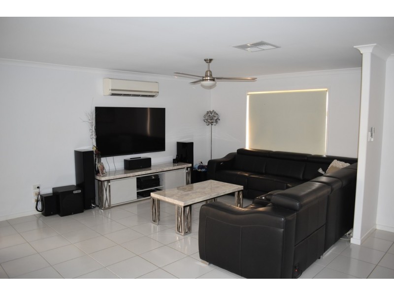 3 Kaitlyn Place, Emerald QLD 4720