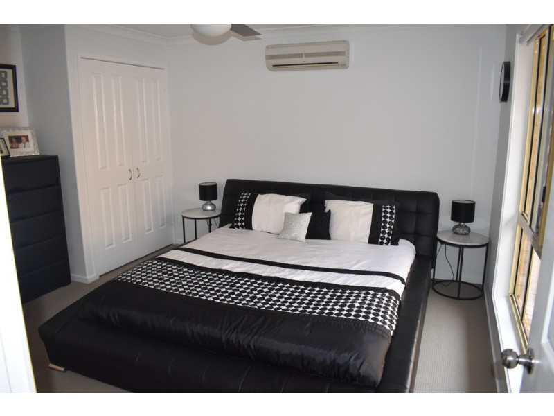 3 Kaitlyn Place, Emerald QLD 4720