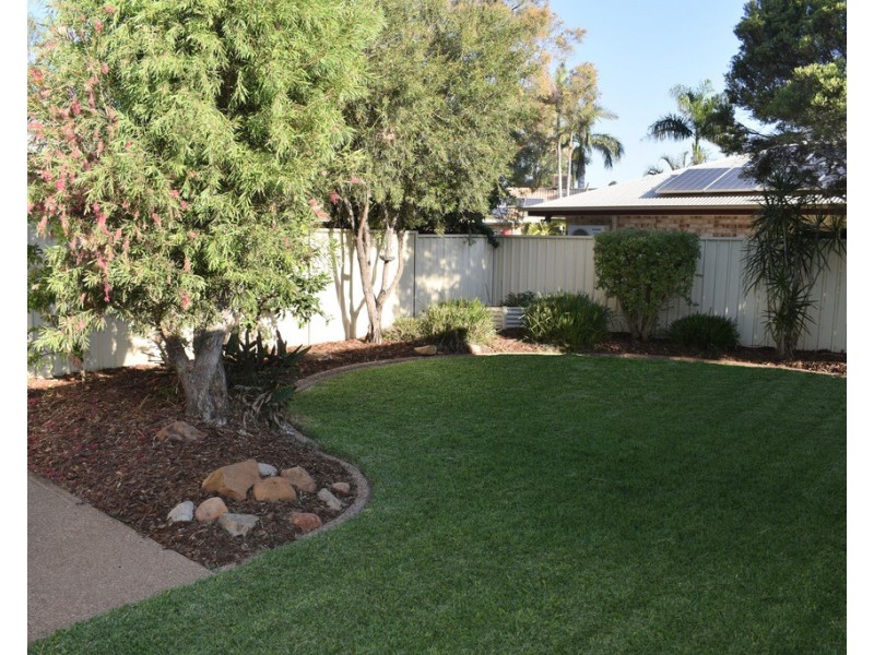 4 Ibell Court, Emerald QLD 4720