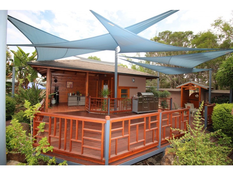 20 Forrest Lane, Emerald QLD 4720