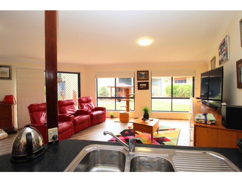 20 Forrest Lane, Emerald QLD 4720