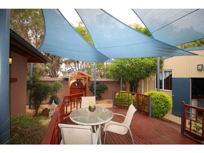 20 Forrest Lane, Emerald QLD 4720