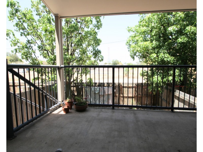 2/6 Sullivan Street, Emerald QLD 4720