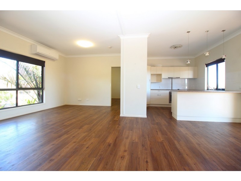 77 Patanga Place, Emerald QLD 4720