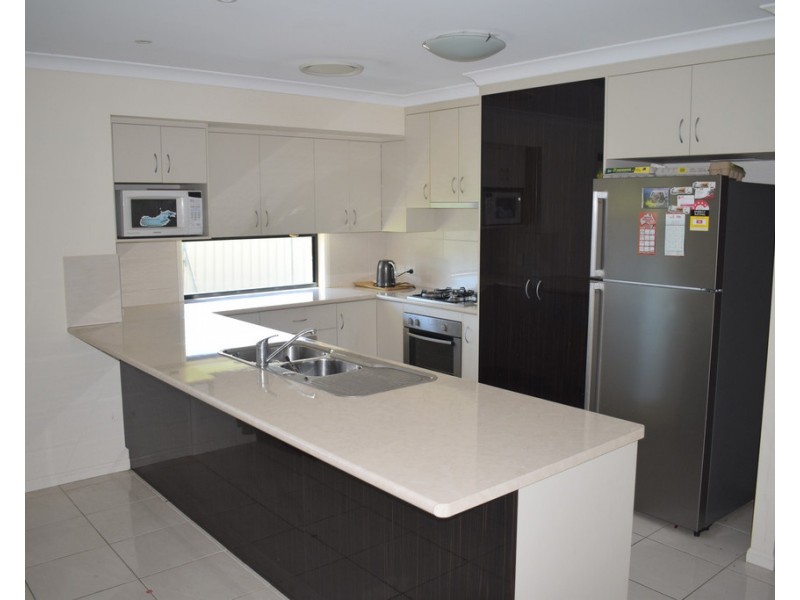 8 Spellman Street, Emerald QLD 4720