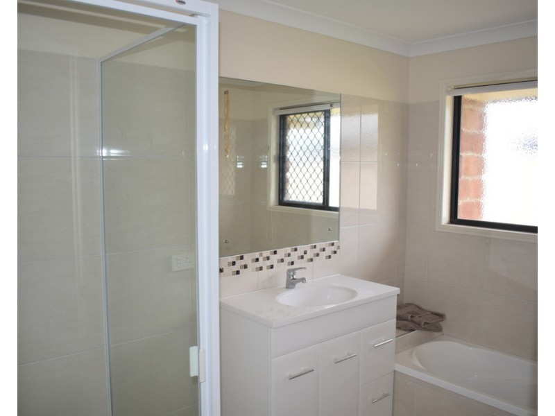 8 Spellman Street, Emerald QLD 4720