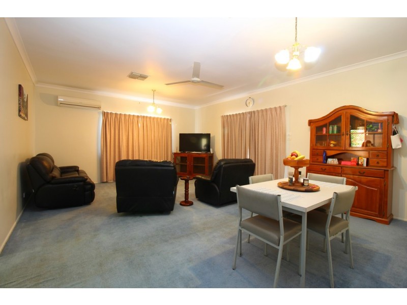 10 Pryor Place, Emerald QLD 4720