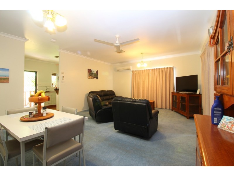 10 Pryor Place, Emerald QLD 4720