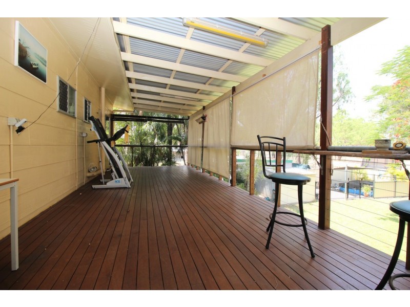 10 Pryor Place, Emerald QLD 4720