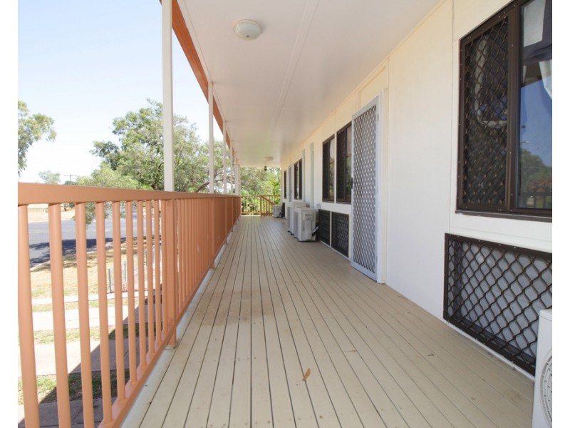 42b Moody Street, Emerald QLD 4720