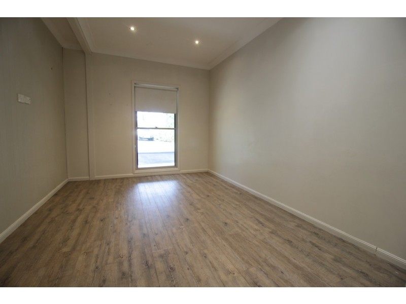 16 Batavia Court, Emerald QLD 4720