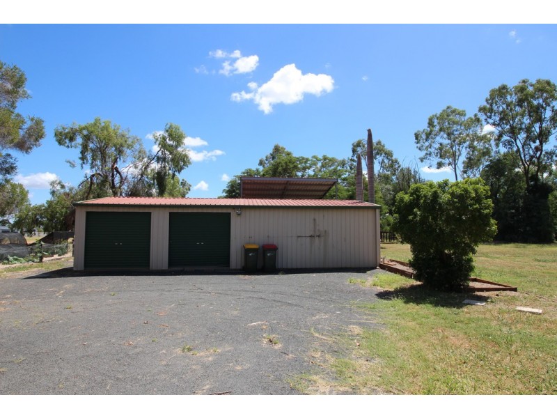 16 Batavia Court, Emerald QLD 4720