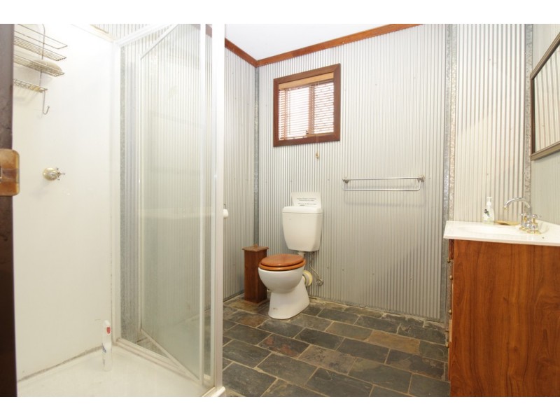 8 Edgewood Drive, Emerald QLD 4720