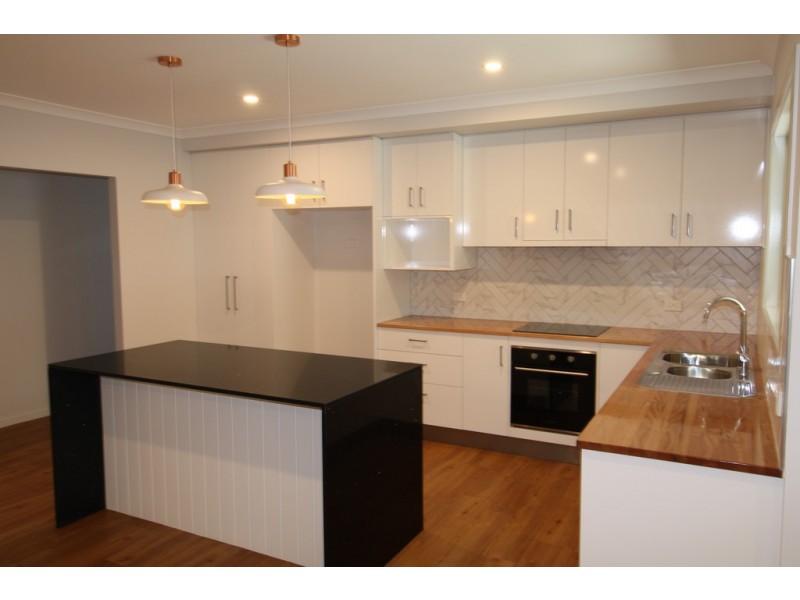 8 Longford, Emerald QLD 4720