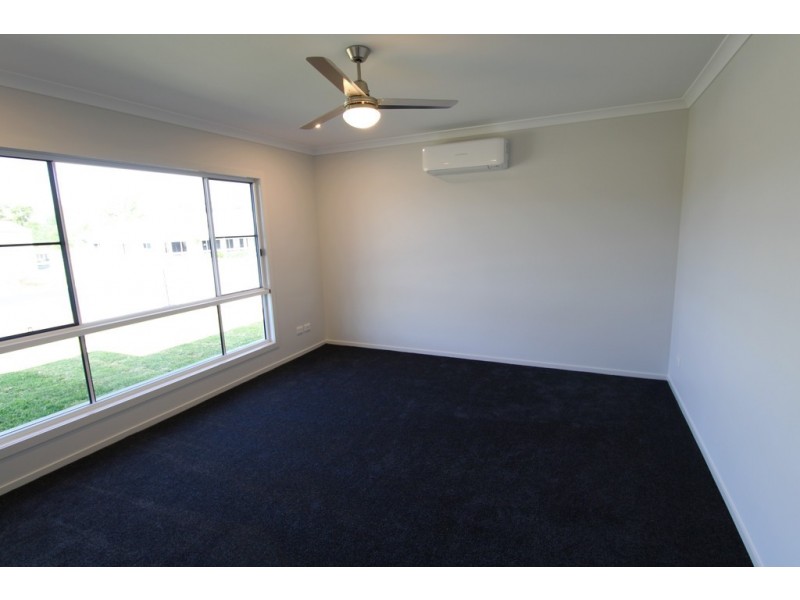 8 Longford, Emerald QLD 4720