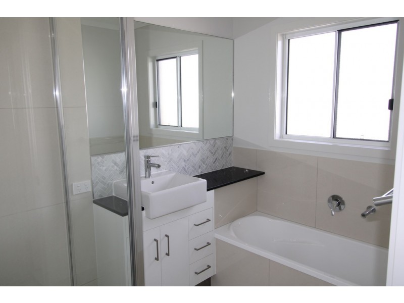 8 Longford, Emerald QLD 4720
