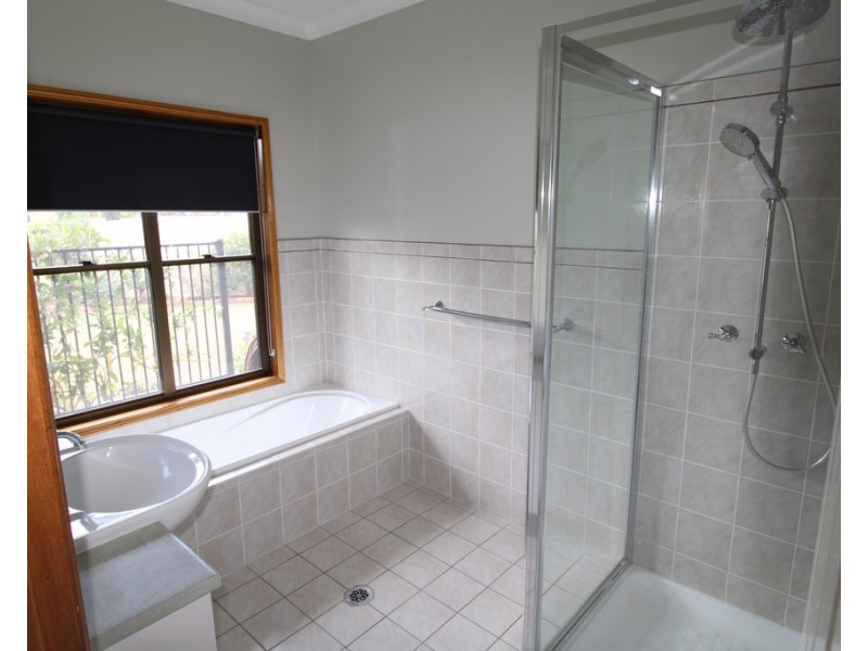 52 Long Street, Emerald QLD 4720