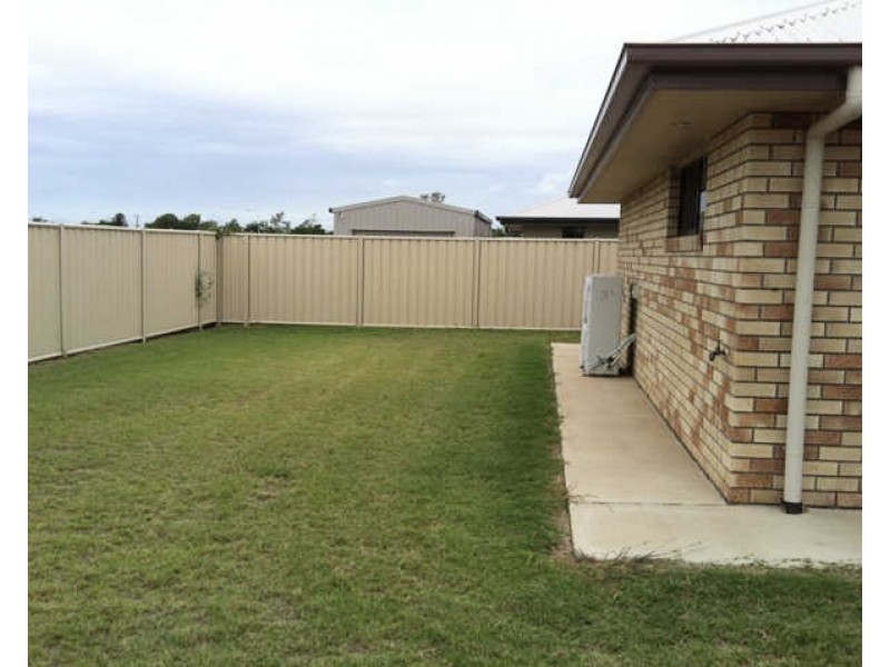 160 Opal Street, Emerald QLD 4720