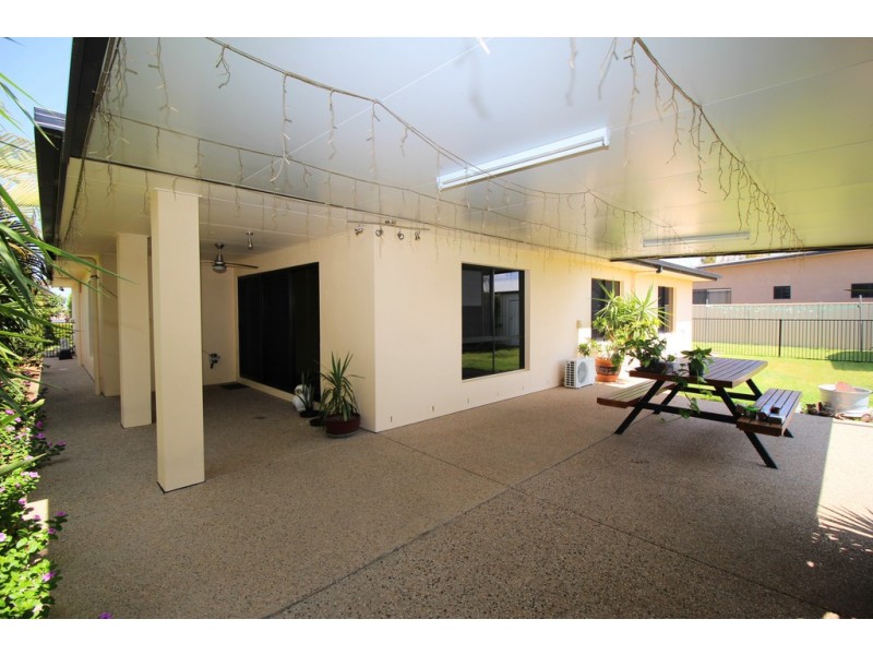 19 Charlton Street, Emerald QLD 4720