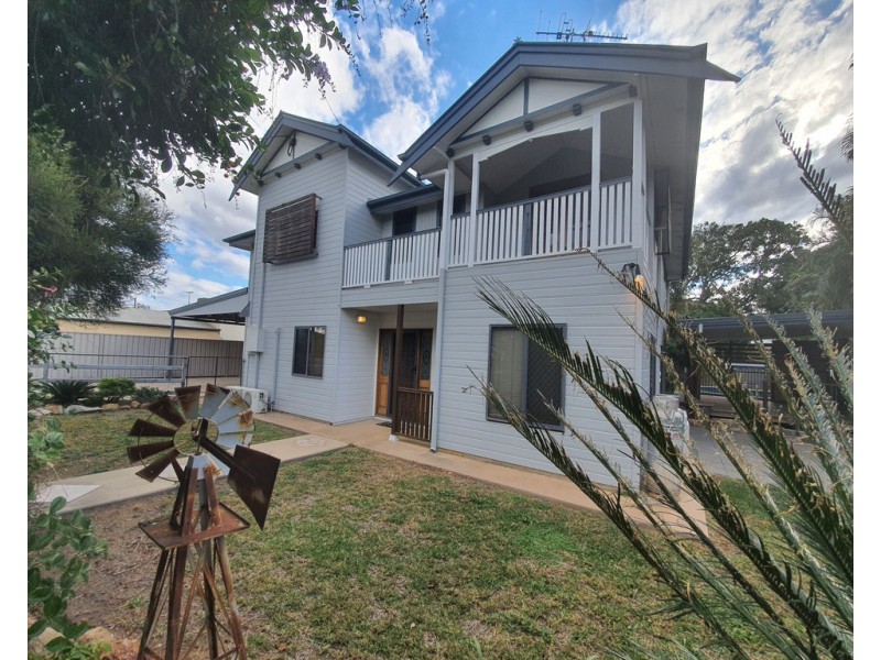 55 Anakie Street, Emerald QLD 4720