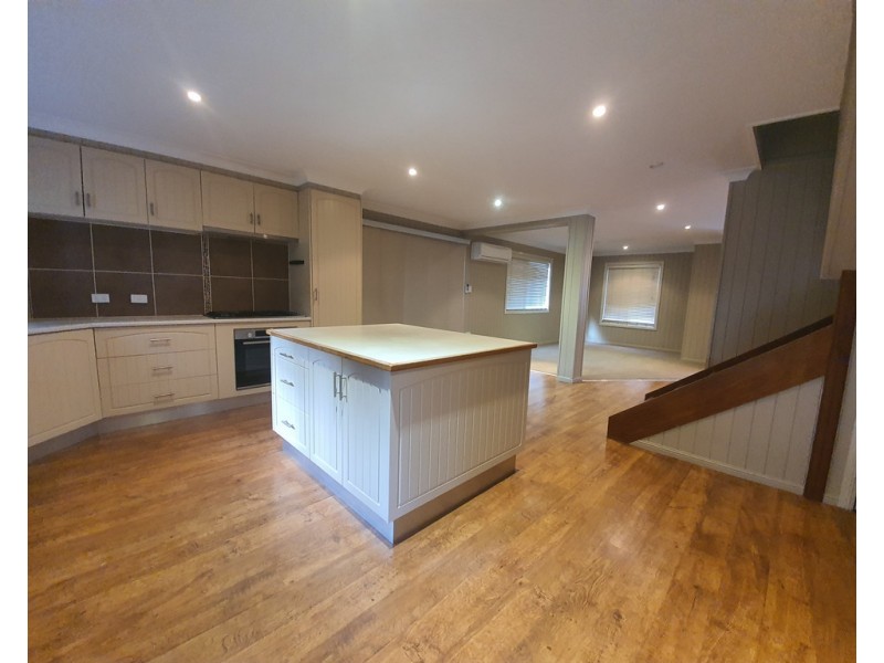 55 Anakie Street, Emerald QLD 4720