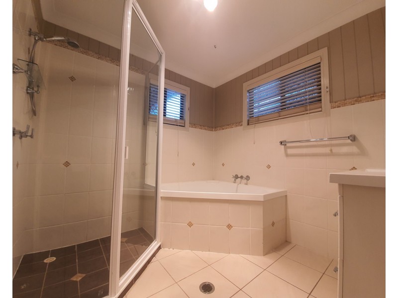 55 Anakie Street, Emerald QLD 4720