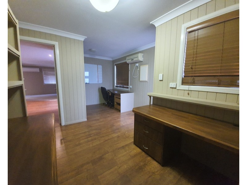 55 Anakie Street, Emerald QLD 4720