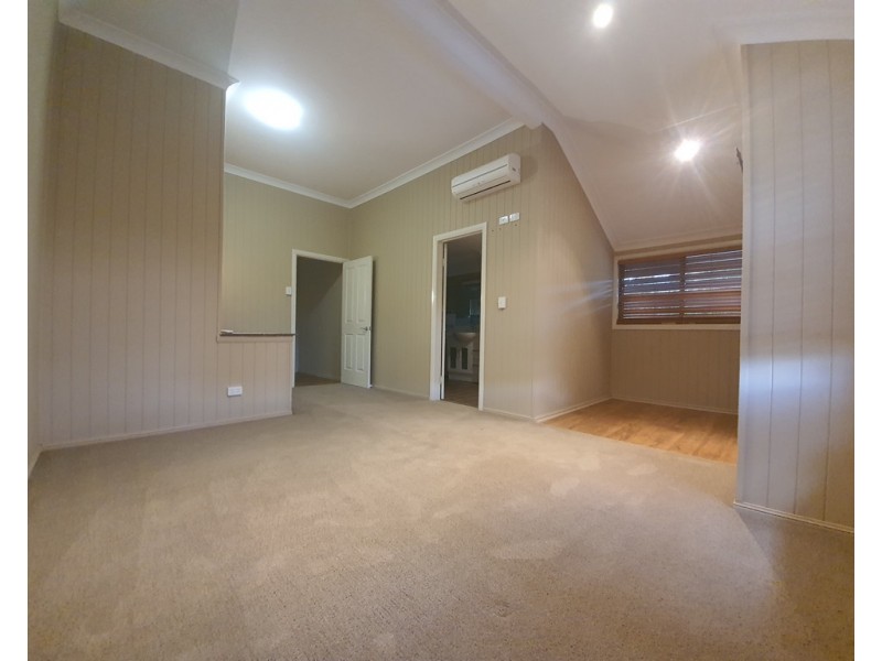 55 Anakie Street, Emerald QLD 4720