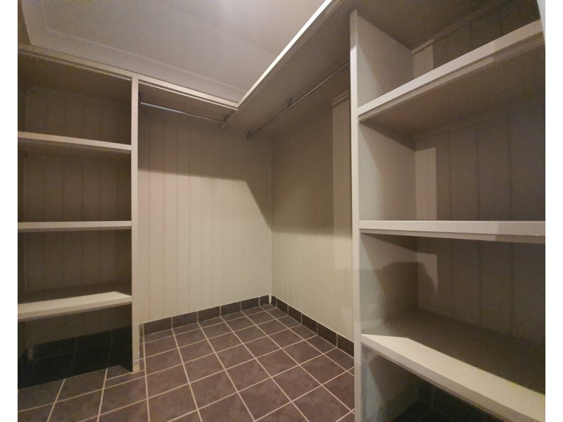 55 Anakie Street, Emerald QLD 4720