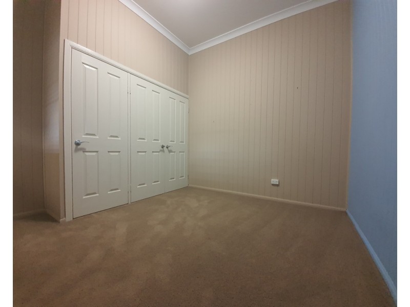 55 Anakie Street, Emerald QLD 4720