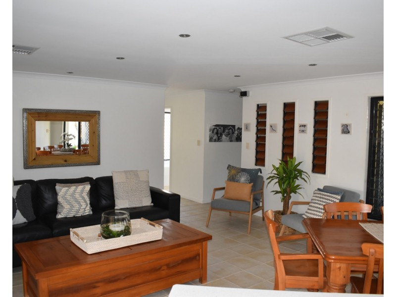 37 Jeppesen Drive, Emerald QLD 4720