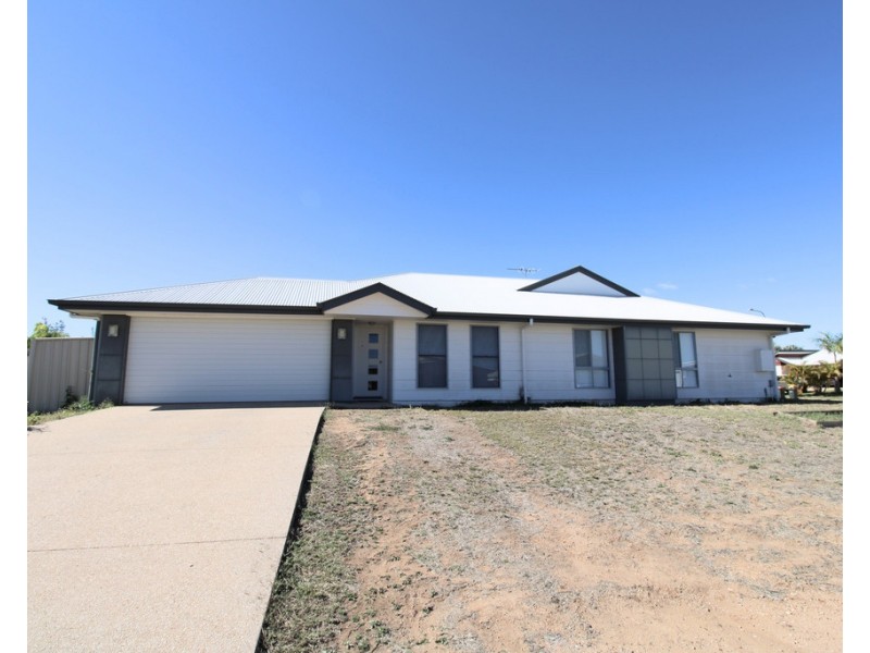 Unit 2 / 12 Eagle Street, Emerald QLD 4720